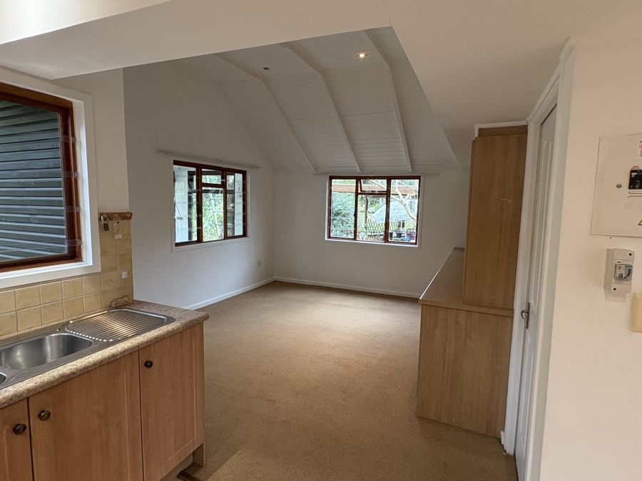 2 Bedroom Property for Sale in Harkerville A H Western Cape